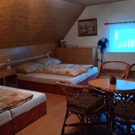 Privat Jan Guest House Vychodna Luaran gambar